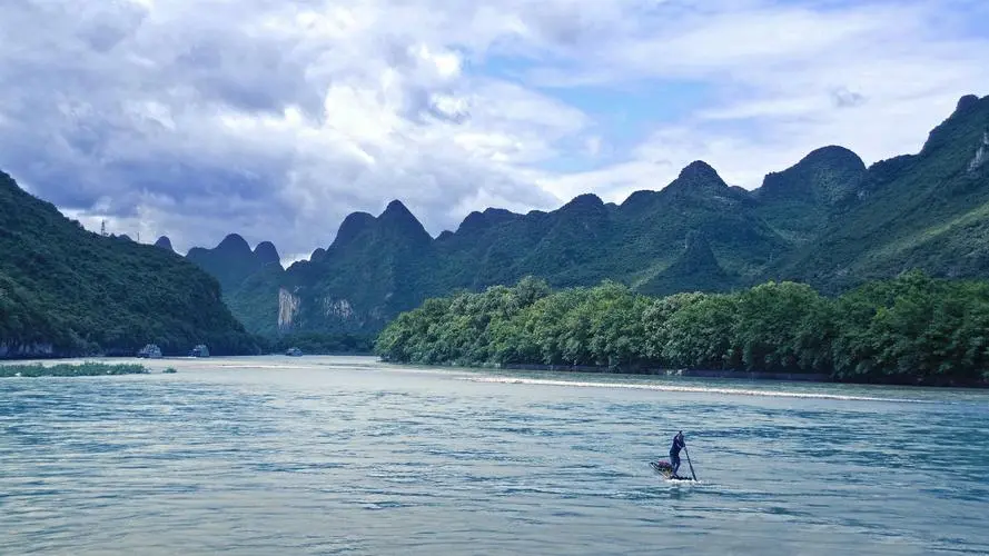绿色精密智能